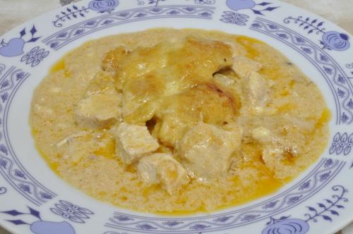 Dušené kuřecí kousky v hořčično-sýrové omáčce – Snadné recept z Česko kuchyně, hotový za 30 - 45 minut